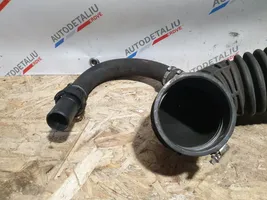 BMW 1 F20 F21 Turboahtimen ilmanoton letku 8513961