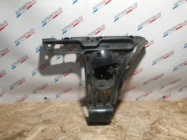 BMW 6 E63 E64 Soporte de montaje del parachoques trasero 7008840