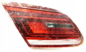 Volkswagen Caddy Lampy tylnej klapy bagażnika 3C8945307R