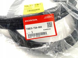 Honda Fit Guarnizione in gomma portiera posteriore 72815-T5A-003