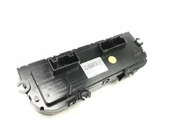 Volkswagen PASSAT B8 Ilmastoinnin ohjainlaite 3G8907044P