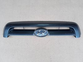 Hyundai Santa Fe Grille calandre supérieure de pare-chocs avant HYUNDAI SANTAFE I LIFT 20