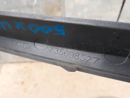 Fiat 500X Listwa zderzaka przedniego 735698527