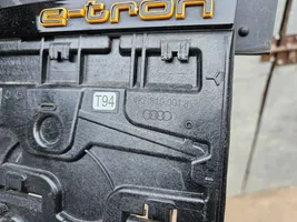 Audi e-tron Gniazdo ładowania samochodu elektrycznego 4KE810001B