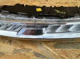 Citroen C4 II Picasso Phare de jour LED 9676036580