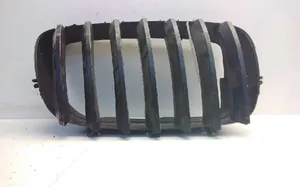 BMW X6 M Grill / Wlot powietrza błotnika przedniego 51137157688