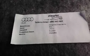 Audi Q7 4M Takaoven verhoilu 4M0863982