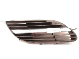 Nissan Almera Tino Grille d'aile 