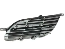 Nissan Almera Tino Grille d'aile 