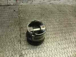 Volkswagen Polo IV 9N3 Piston 