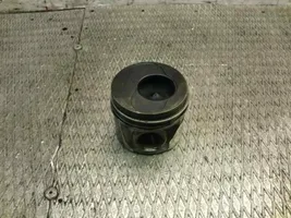 Volkswagen Polo IV 9N3 Piston 