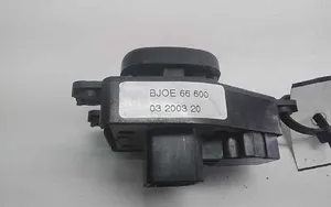 Mazda 3 I Interruptor del espejo lateral BJOE66600