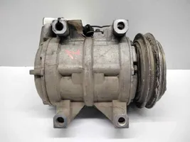 Nissan PickUp Ilmastointilaitteen kompressorin pumppu (A/C) 92600VK510