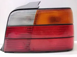 BMW 3 E30 Lampa tylna 1387046NSL