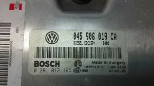 Volkswagen Polo IV 9N3 Sterownik / Moduł ECU 0281012195