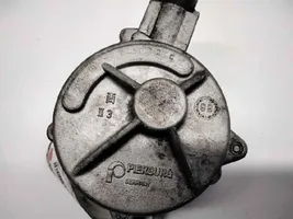Renault Megane I Vacuum pump 72117222C