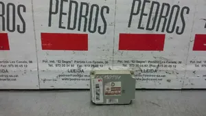 Nissan Navara Sterownik / Moduł ECU 33084EA302