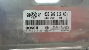 Volkswagen Passat Alltrack Moottorin ohjainlaite/moduuli 0281011201