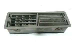 Seat Ibiza I (021A) Griglia di ventilazione centrale cruscotto 