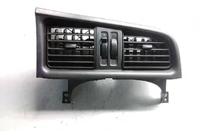 Nissan Primera Rejilla de ventilación central del panel 687502F900