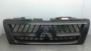 Mitsubishi Montero Atrapa chłodnicy / Grill 