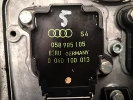 Audi A8 S8 D2 4D Moottori AEW