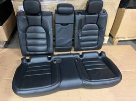 Porsche Macan Second row seats 