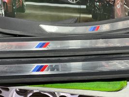 BMW 5 F10 F11 Listwa progowa 