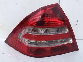 Mercedes-Benz C W203 Lampa tylna 2038201964