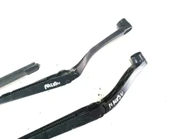 Chevrolet Malibu Windshield/front glass wiper blade 