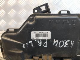 Audi A3 S3 8P Zamek drzwi przednich 4E2837016