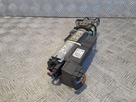 Audi Q7 4L Motor de apertura del maletero/compartimento de carga 4L0919945