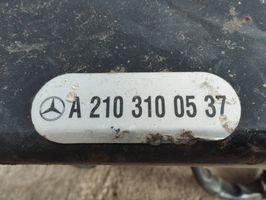 Mercedes-Benz E W210 Комплект крюка A2103100537