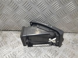 Land Rover Freelander 2 - LR2 Centrālais gaisa ventilācijas režģis 6H5201815AE