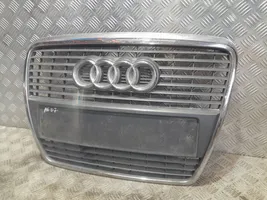 Audi A6 S6 C6 4F Grotelės viršutinės 4F0853651S