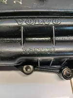 Volvo XC70 Держатель масляного фильтра / охладитель 30757730