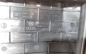 Audi A3 S3 8P Coperchio scatola dei fusibili 1K0937132D