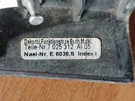 BMW 7 E65 E66 Dekorleiste Zierleiste Blende Handschuhfach 7025312