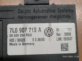 Volkswagen Touareg I Boîtier module alarme 7L0907719A