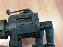 Volkswagen Touareg I Solenoidinis vožtuvas 1J0906283C