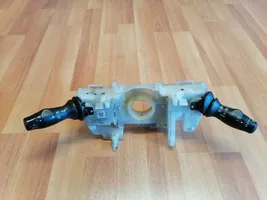 Renault Laguna III Interruptor/palanca de limpiador de luz de giro 255670001R