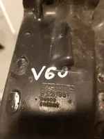 Volvo V60 Apatinė dalis radiatorių panelės (televizoriaus) 31261981