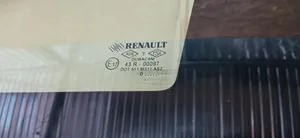 Renault Clio IV Fenêtre latérale avant / vitre triangulaire 833063729R