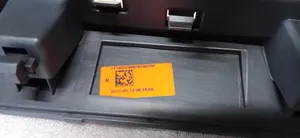Renault Clio IV Listwa drzwi tylnych 828765910R