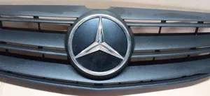 Mercedes-Benz EQC Etupuskurin ylempi jäähdytinsäleikkö A2938881800