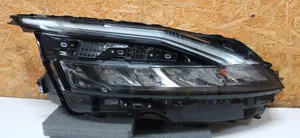 Nissan Qashqai J12 Lampa przednia 100-8D02G