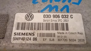 Volkswagen Polo IV 9N3 Centralina/modulo motore ECU 03D906032C