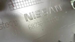 Nissan Navara D40 Prietaisų skydelio apdaila 