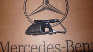 Mercedes-Benz E W124 Muu etuoven verhoiluelementti A1247600161