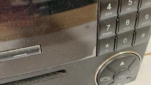 Mercedes-Benz CLK A209 C209 Radio / CD/DVD atskaņotājs / navigācija A2098700989